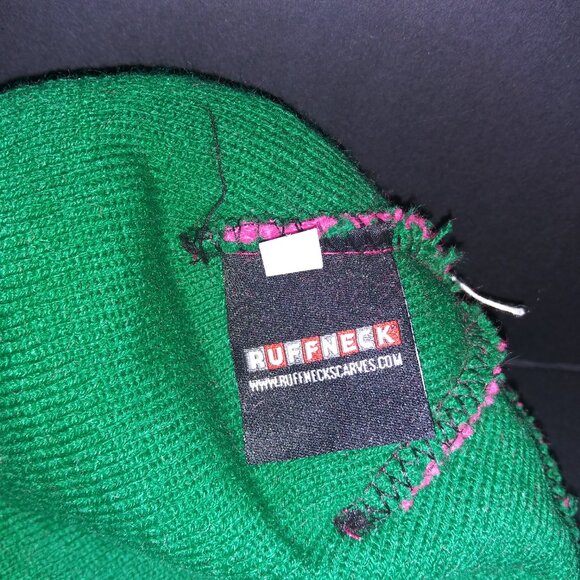 Go Pink -Go Green Sparrow Winter Pompom Hat Ruffneck One Size Fits All - Picture 6 of 7